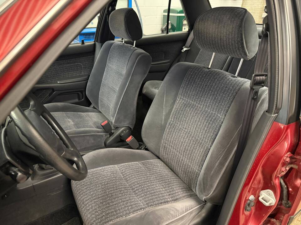 Immagine 8/15 di Toyota Carina 2 (1992)