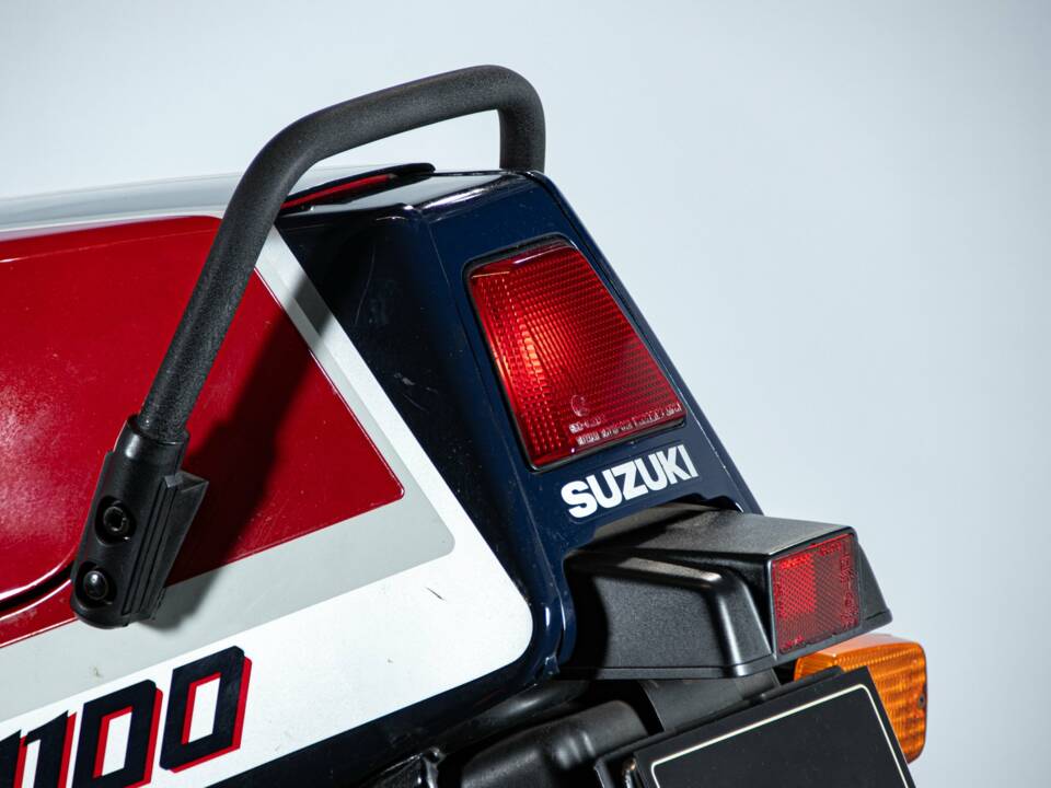 Image 18/50 de Suzuki DUMMY (1986)
