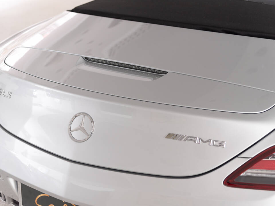 Image 24/48 of Mercedes-Benz SLS AMG Roadster (2012)