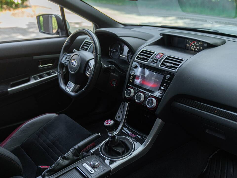 Image 33/50 of Subaru Impreza WRX STi (2016)