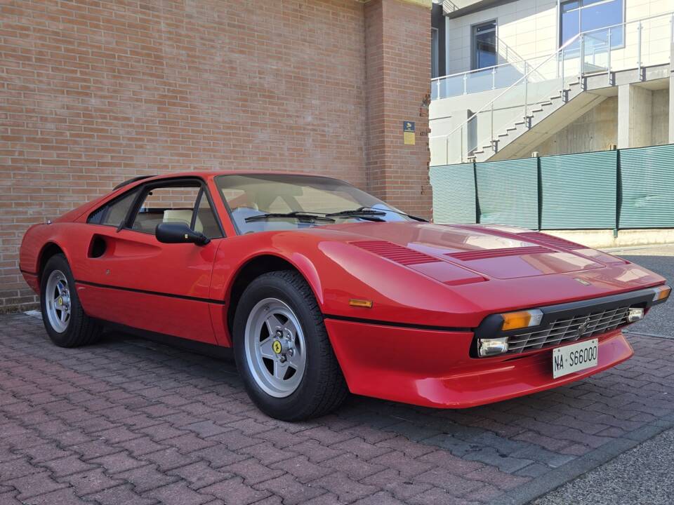Image 8/95 of Ferrari 308 GTBi Quattrovalvole (1984)