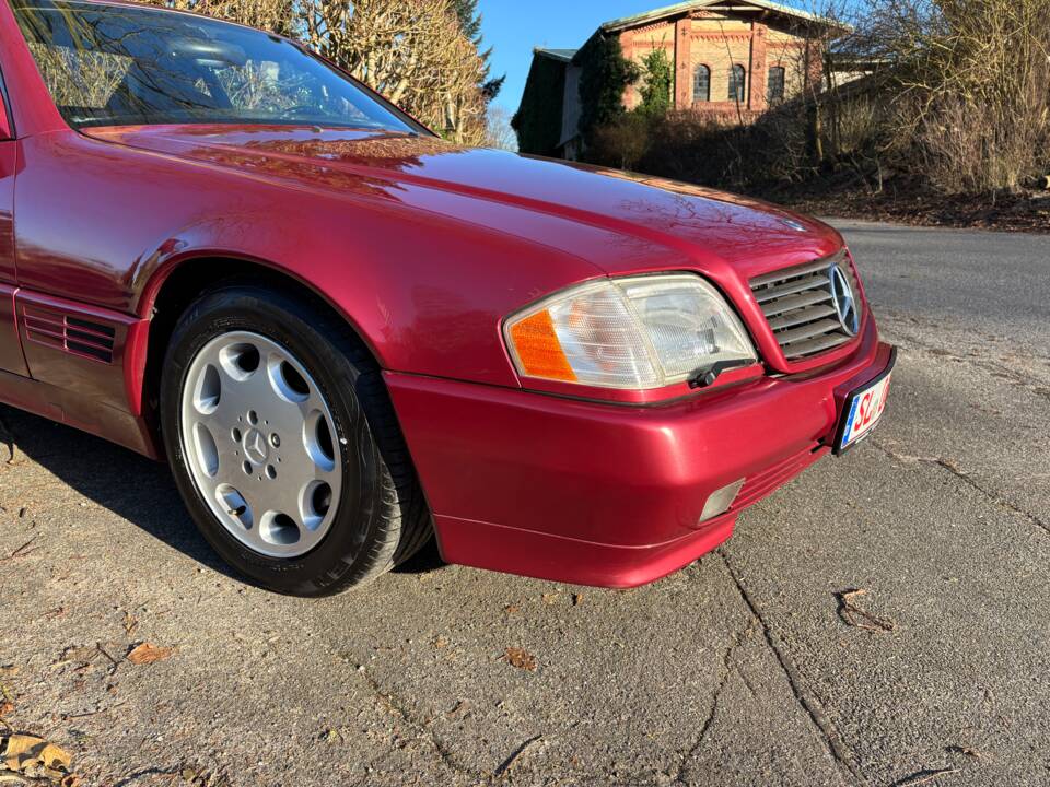Afbeelding 8/64 van Mercedes-Benz SL 500 (1996)