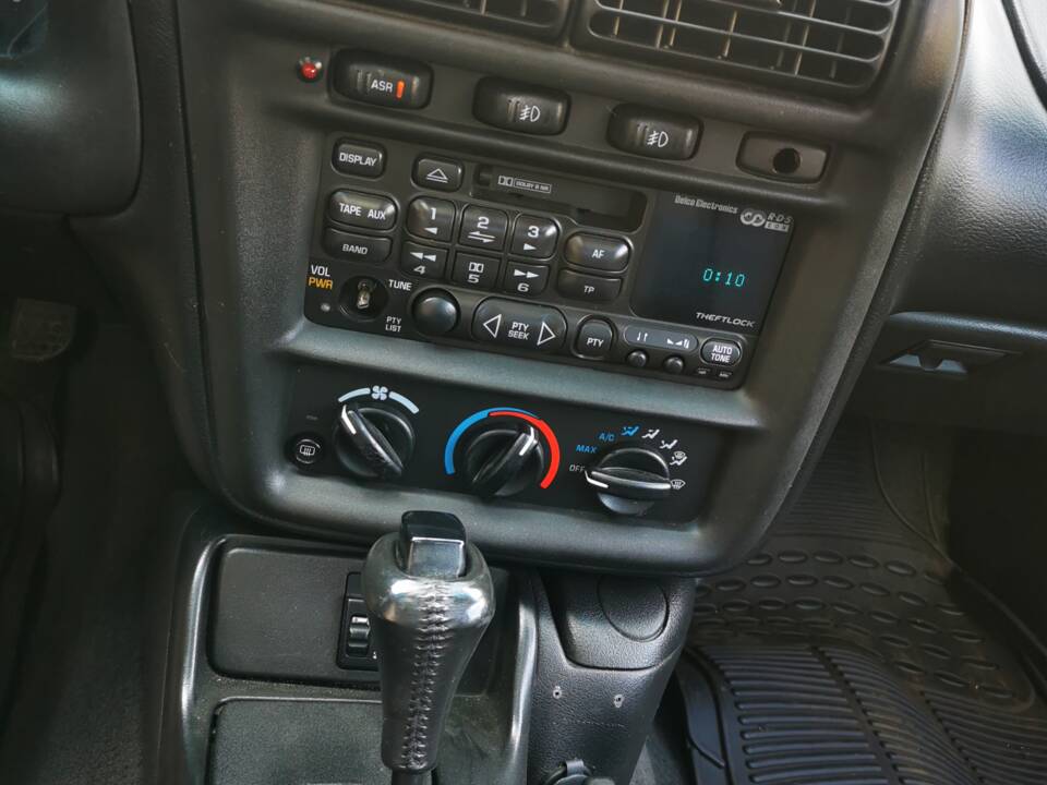 Afbeelding 5/11 van Chevrolet Camaro (2000)