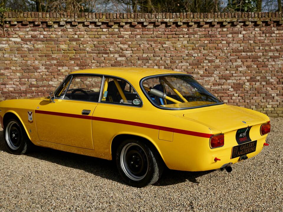 Image 15/50 of Alfa Romeo Giulia 1600 Sprint GT (1965)