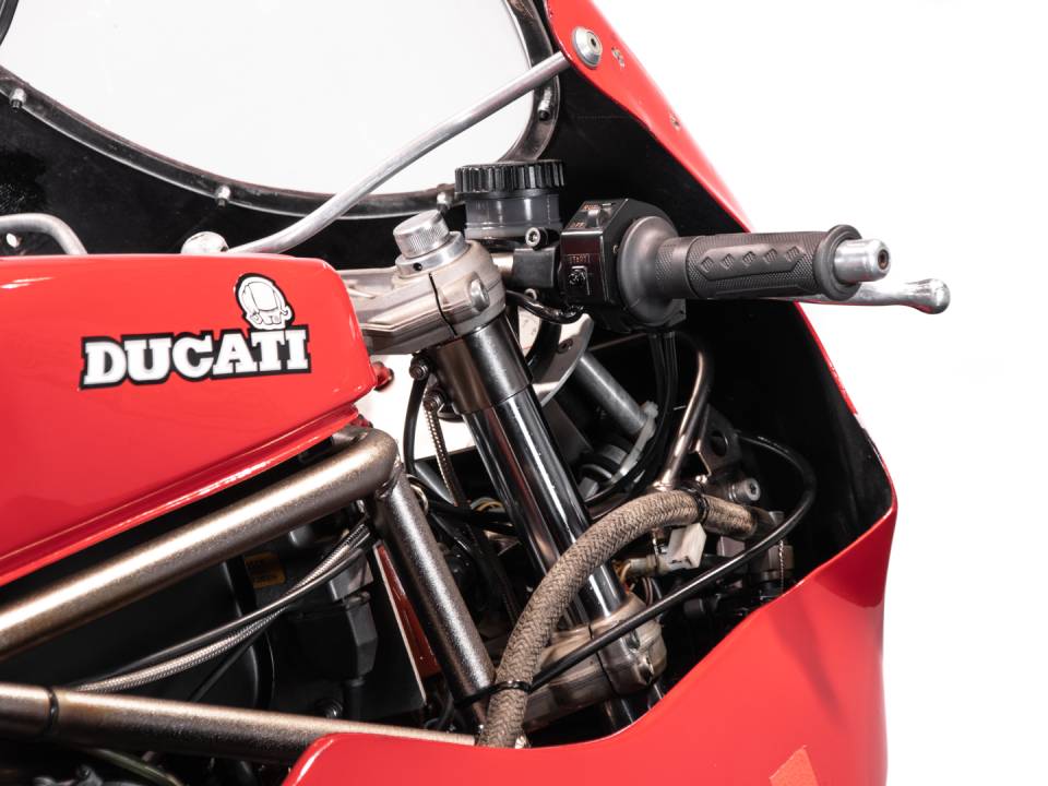 Afbeelding 17/33 van Ducati DUMMY (1986)