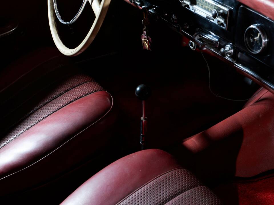 Image 64/83 de Mercedes-Benz 190 SL (1959)