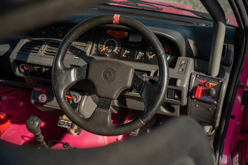 Imagen 40/50 de Renault Clio I 1.8 16V (1991)