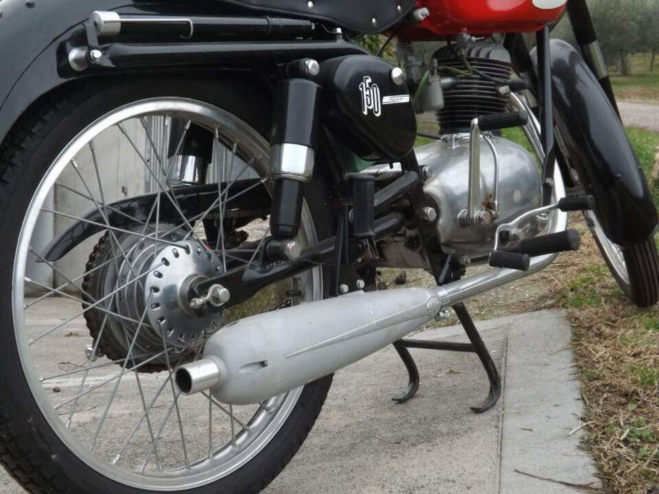 Imagen 23/50 de Gilera 150 Sport (1955)