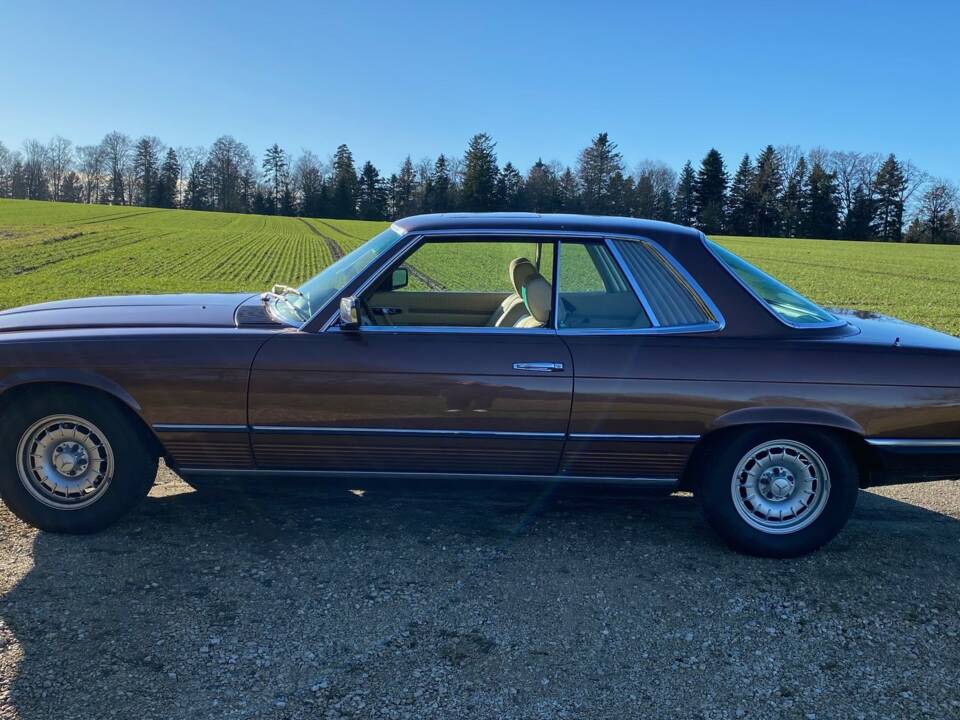 Image 3/20 of Mercedes-Benz 280 SLC (1977)