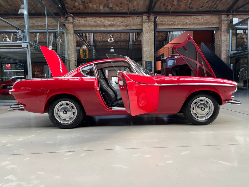 Immagine 6/28 di Volvo 1800 S (1965)