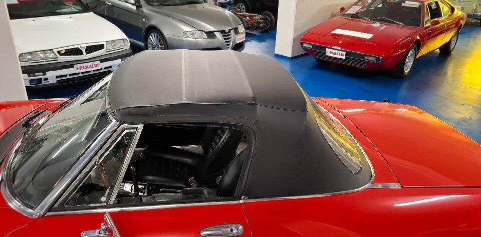 Image 23/43 of Alfa Romeo Spider Veloce 2000 (1982)