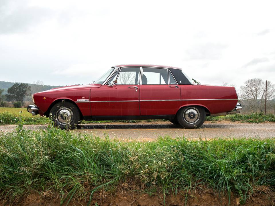 Image 12/49 of Rover 2000 TC (1976)