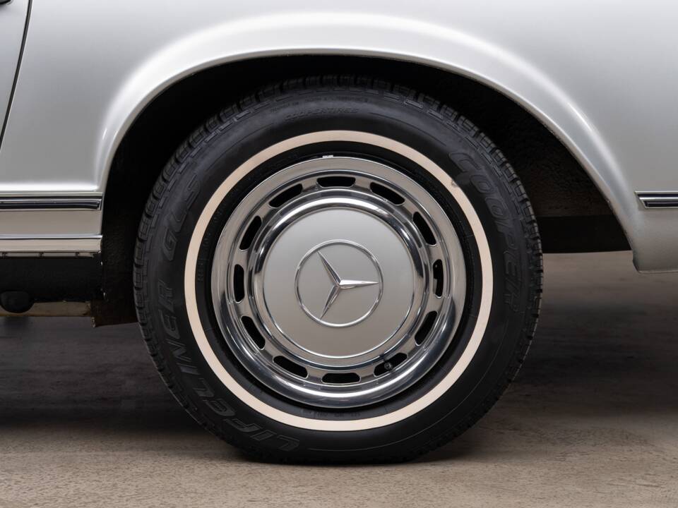 Bild 12/44 von Mercedes-Benz 280 SL (1970)