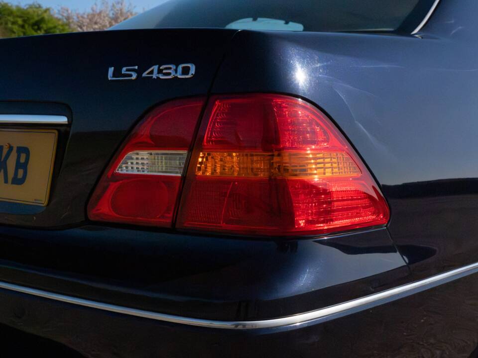 Afbeelding 39/50 van Lexus LS 430 (2002)