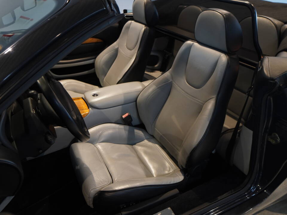 Bild 12/20 von Aston Martin DB 7 Vantage (2003)