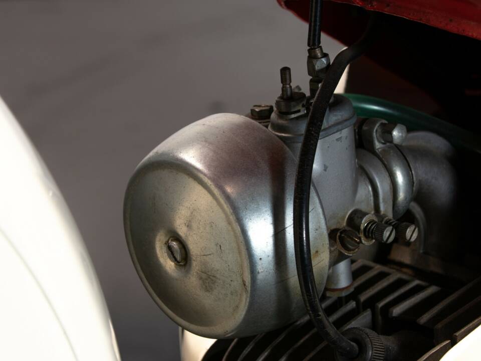 Image 14/23 of Parilla DUMMY (1961)