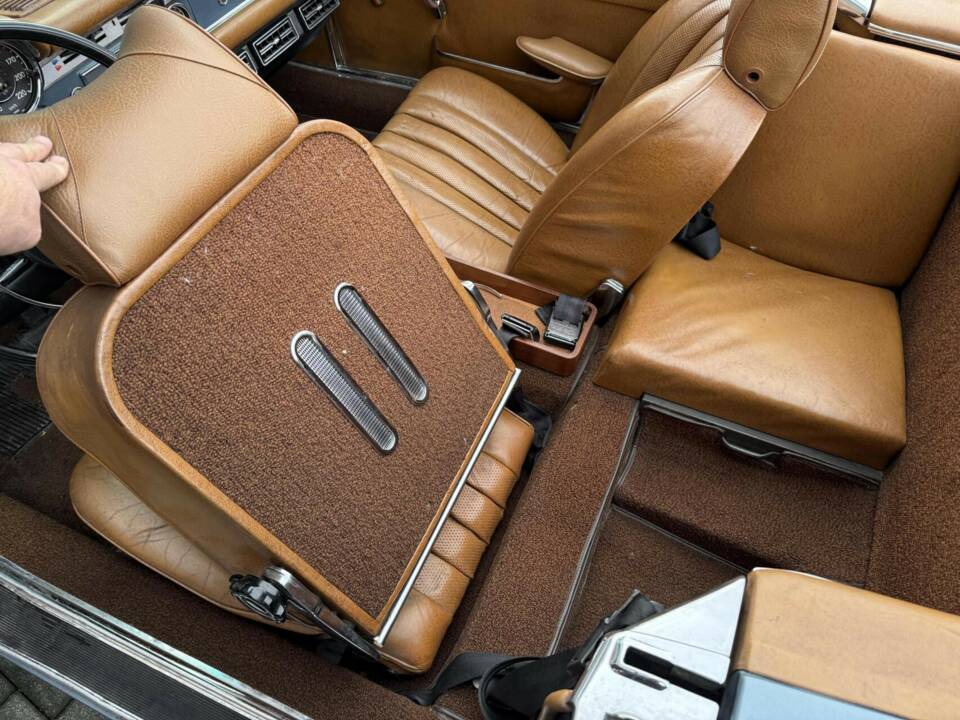 Immagine 36/50 di Mercedes-Benz 280 SL (1969)