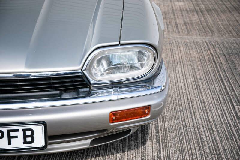 Image 30/32 de Jaguar XJS 4.0 Celebration (1996)