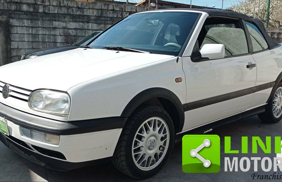 Immagine 1/10 di Volkswagen Golf III Cabrio 1.6 (1997)