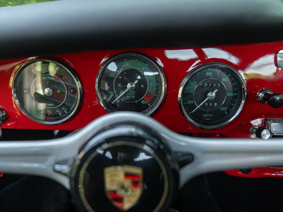 Image 38/50 of Porsche 356 C 1600 SC (1964)