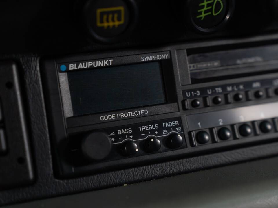 Image 27/33 de Porsche 911 Turbo 3.3 (1991)
