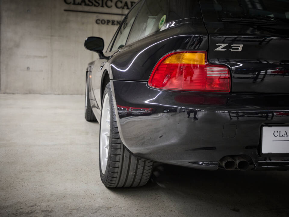 Bild 39/93 von BMW Z3 Coupé 2.8 (1997)