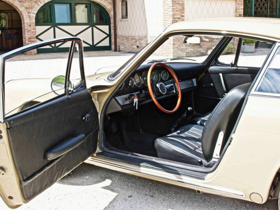 Image 7/23 of Porsche 912 (1966)