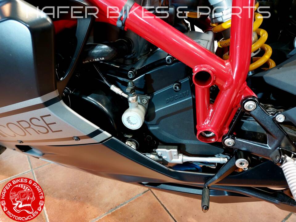 Imagen 49/55 de Ducati DUMMY (2010)