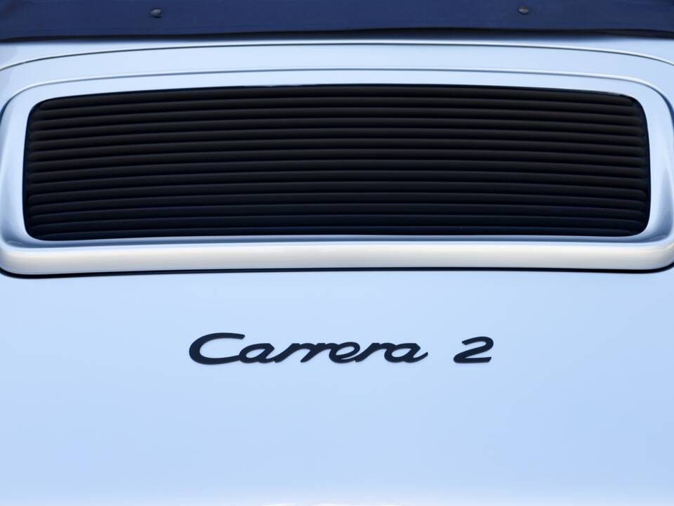 Image 17/46 of Porsche 911 Carrera 2 (1991)