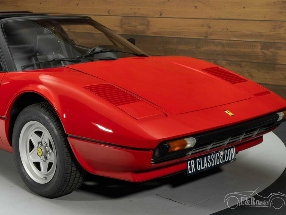 Image 3/8 of Ferrari 308 GTSi (1982)