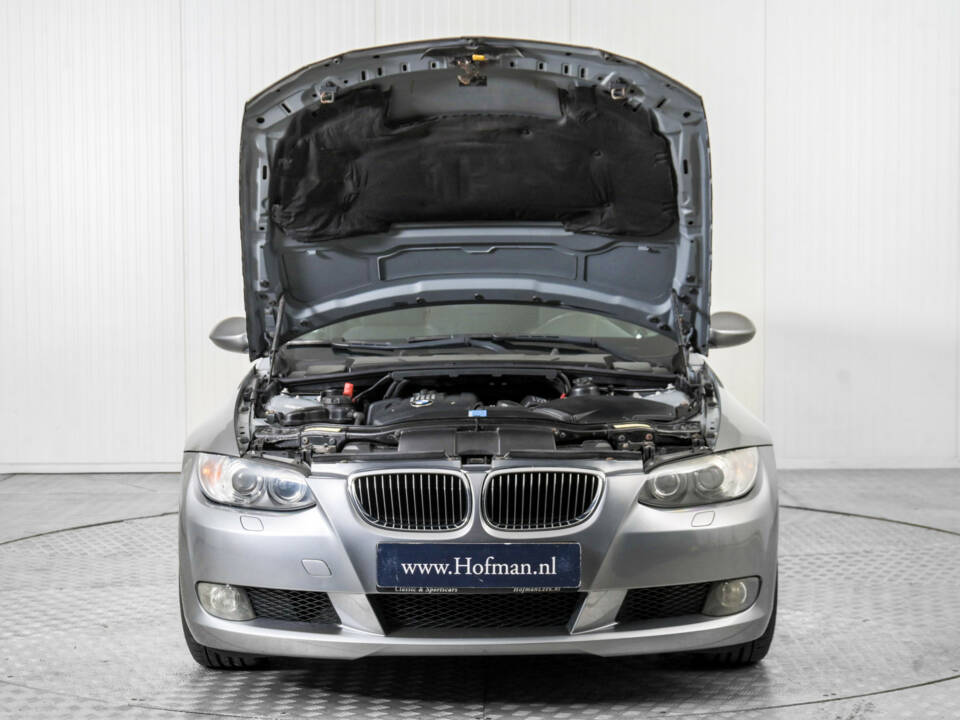 Imagen 39/50 de BMW 325i (2007)