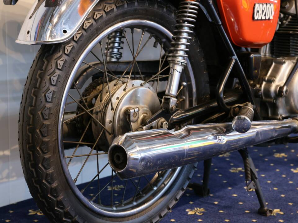 Image 5/26 of Honda CB 200 (1976)