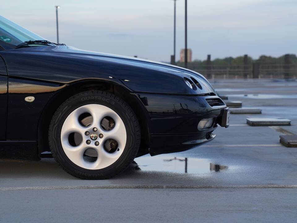 Imagen 29/90 de Alfa Romeo GTV 2.0 Twin Spark (1998)