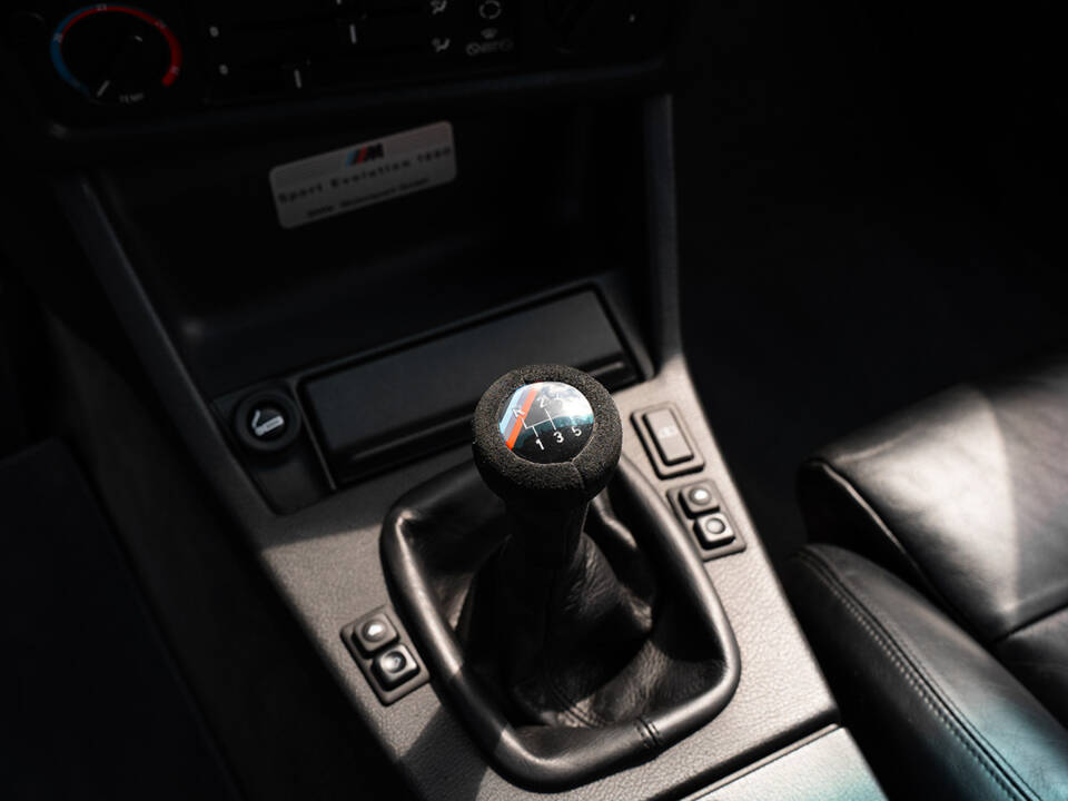 Image 61/91 de BMW M3 Sport Evo (1990)