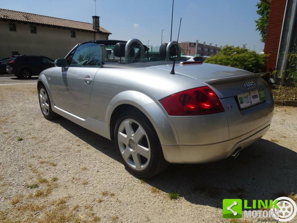 Bild 5/40 von Audi TT 1.8 T (2000)