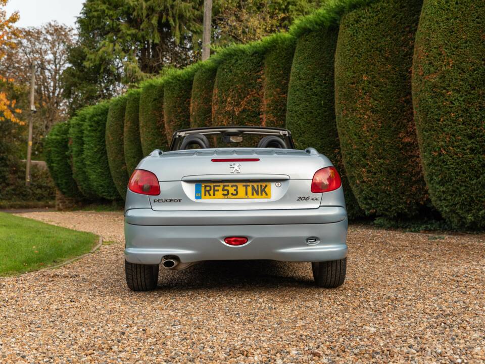 Image 34/50 of Peugeot 206 CC 1.6 16V (2003)