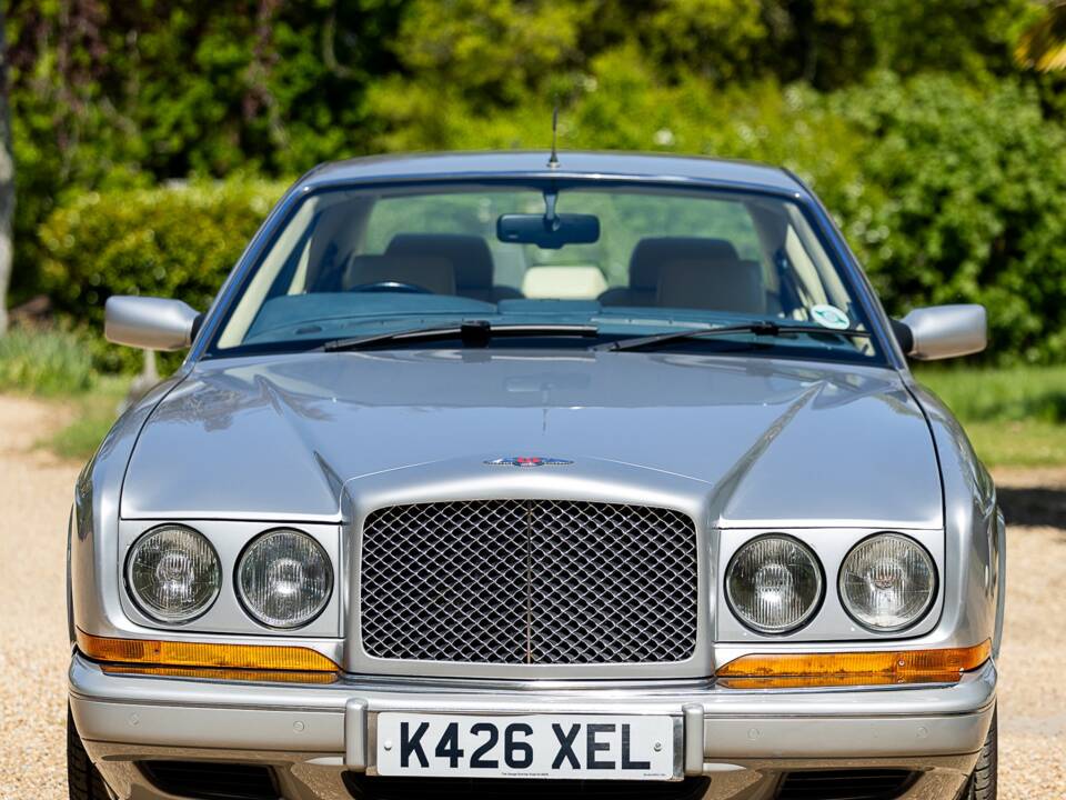 Image 17/50 of Bentley Continental R (1997)