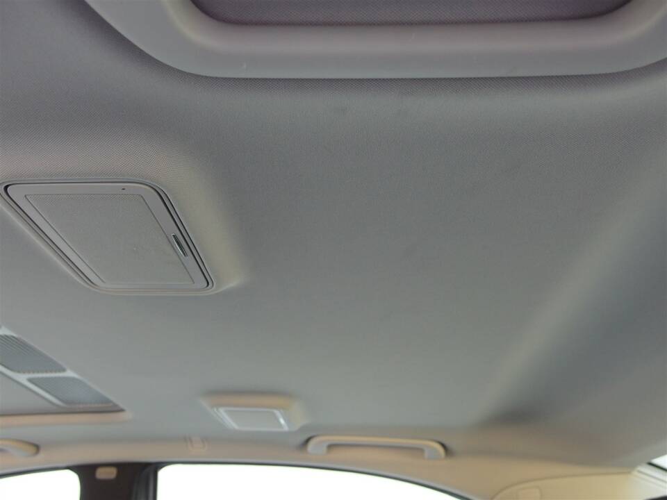 Image 66/98 of Mercedes-Benz S 500 L (2007)