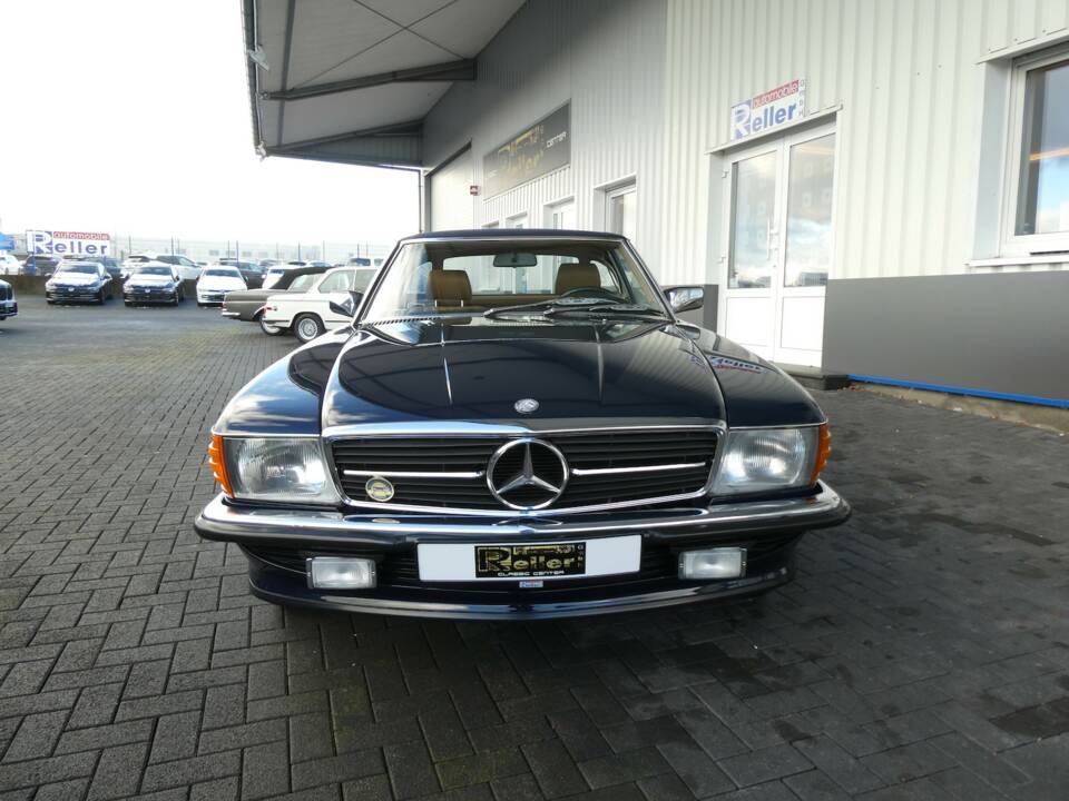 Imagen 2/27 de Mercedes-Benz 300 SL (1986)