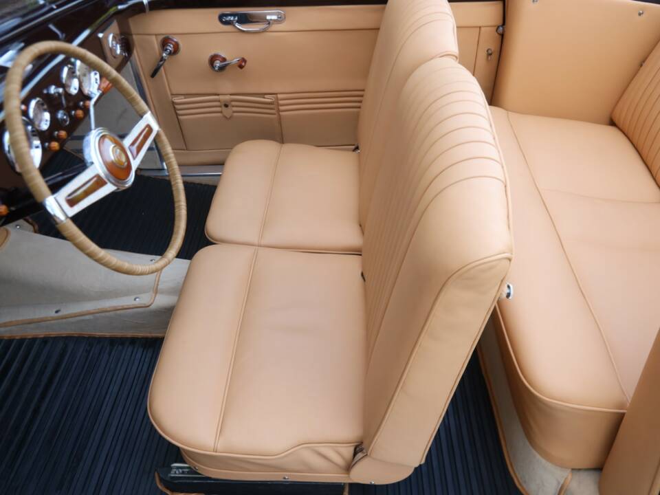 Immagine 3/50 di FIAT 1500 D (1949)