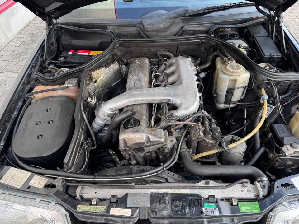 Bild 6/54 von Mercedes-Benz 300 TD Turbo (1993)