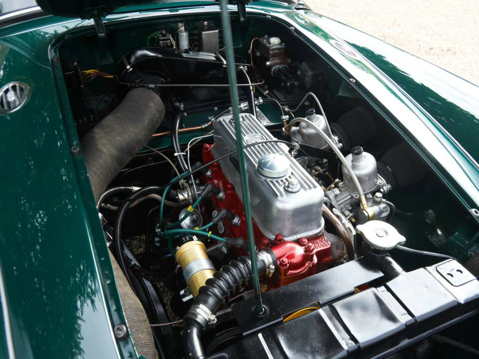 Image 26/50 de MG MGA 1500 (1958)