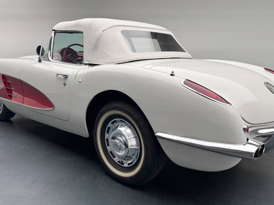 Image 3/19 of Chevrolet Corvette (1959)