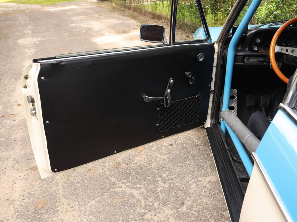 Image 10/80 de BMW 2002 (1975)