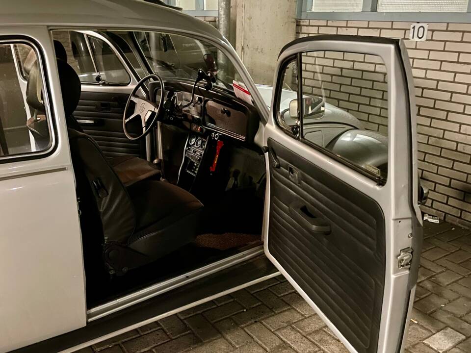 Image 22/27 of Volkswagen Beetle Mexico Silver Bug (1982)
