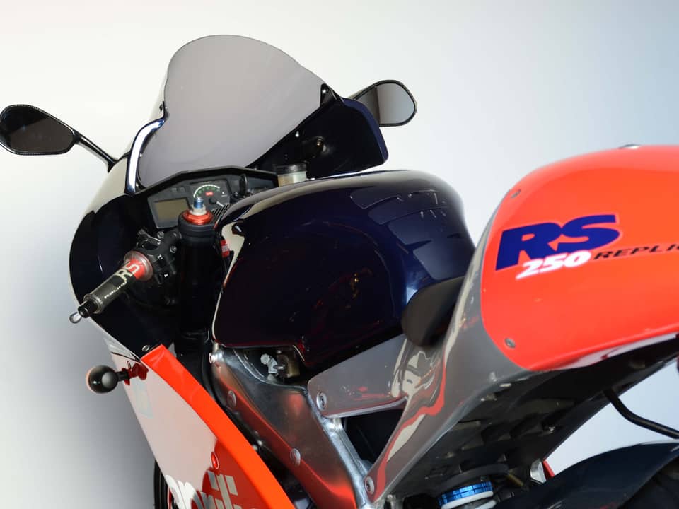 Image 2/51 of Aprilia RS 250 (1998)