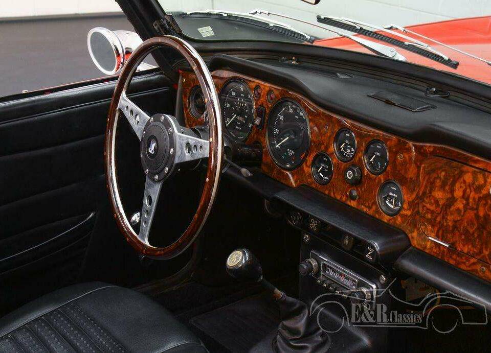 Imagen 9/19 de Triumph TR 6 (1970)