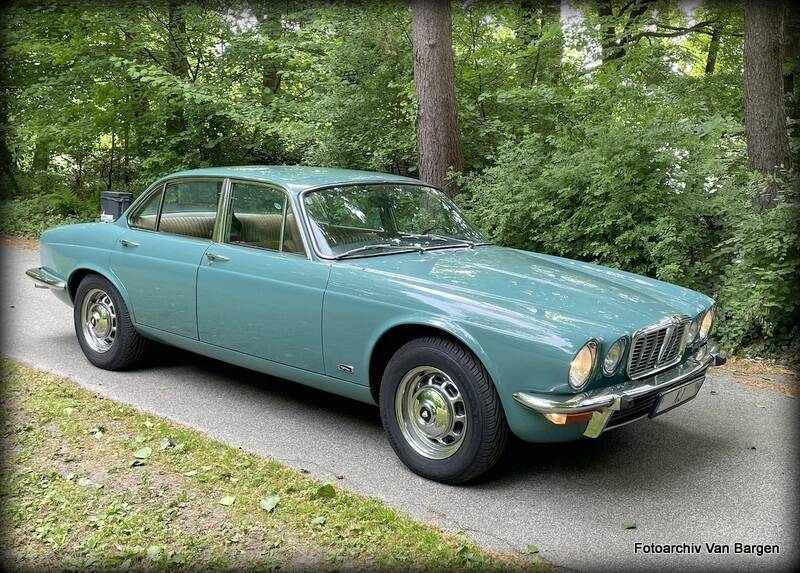 Bild 16/21 von Jaguar XJ 6 4.2 (1974)