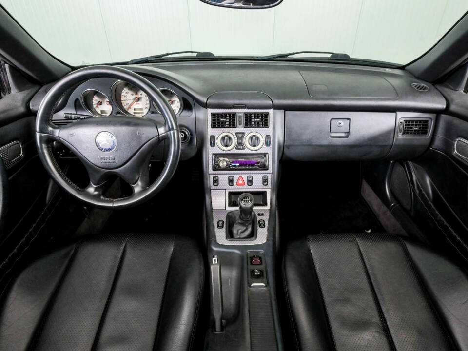 Image 4/50 of Mercedes-Benz SLK 200 Kompressor (2001)