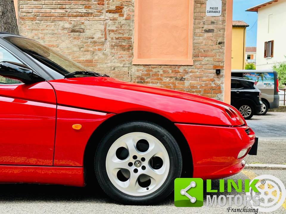 Image 7/10 de Alfa Romeo Spider 1.8 Twin Spark (2000)